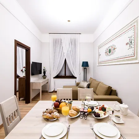 Family Ac Old Town Main Railway Station Krasków