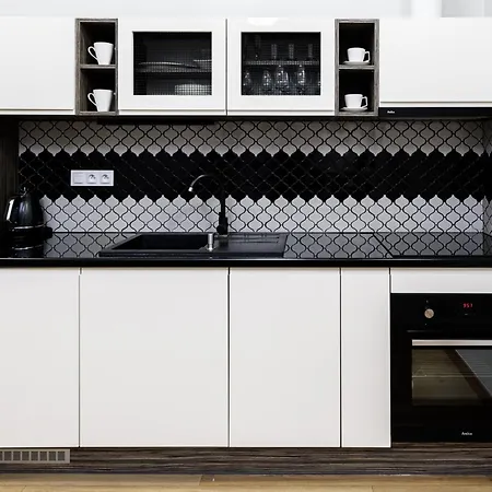 Family Ac Old Town Main Railway Station *